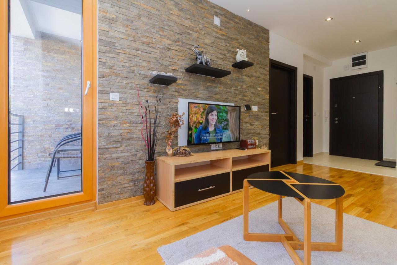 Binis Apartment Златибор Екстериор снимка