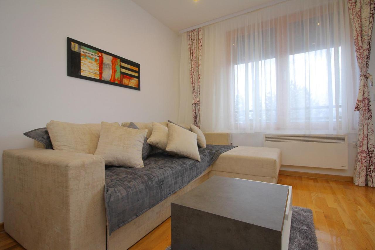 Binis Apartment Златибор Екстериор снимка