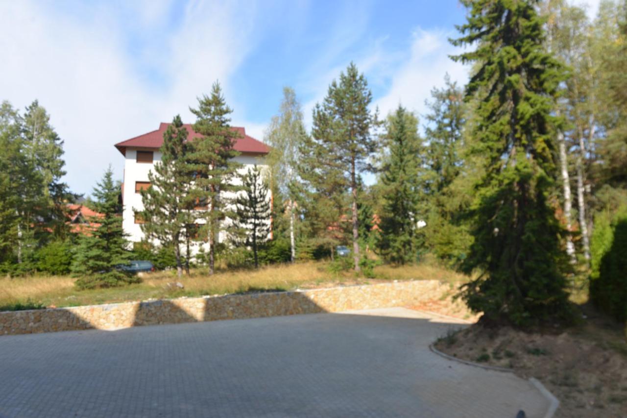 Binis Apartment Златибор Екстериор снимка